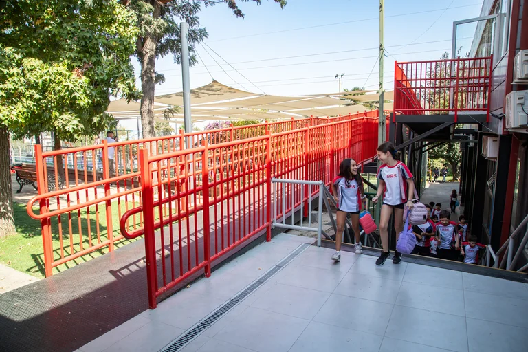 Establecimiento definitivo en Av. Las Perdices