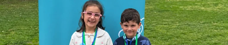 Julieta y Lucas obtienen una mención honrosa en competencia nacional de inglés