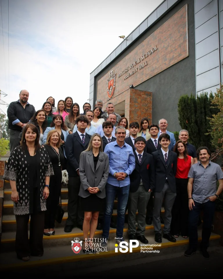 BRS reconoce a sus puntajes máximos PAES 2025 junto al alcalde de La Reina